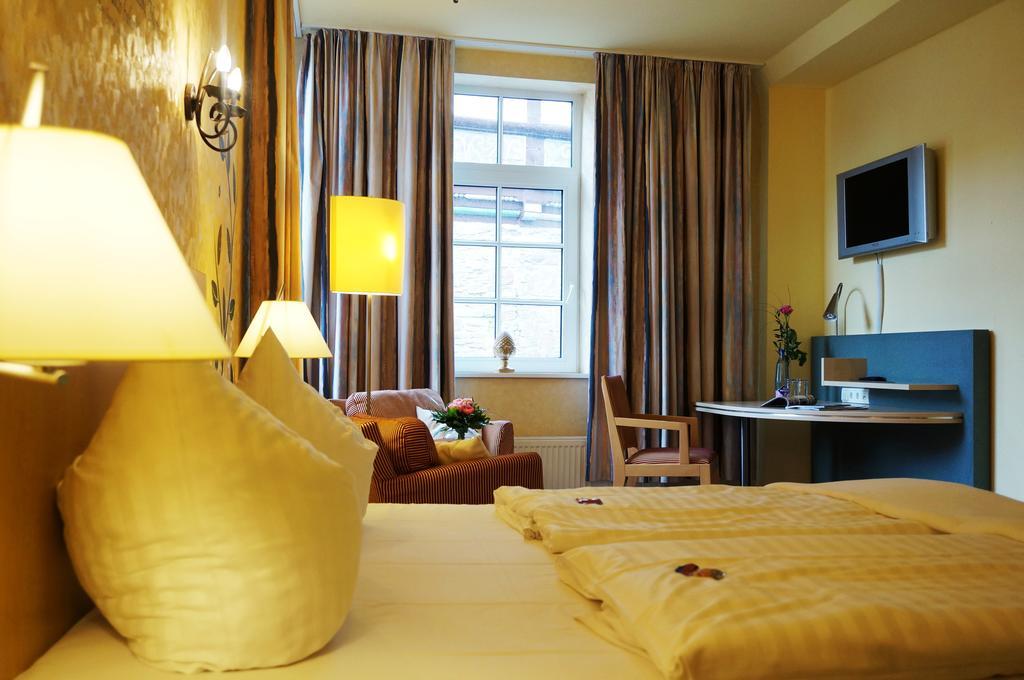 Hotel Goldener Anker Bodenwerder Rum bild